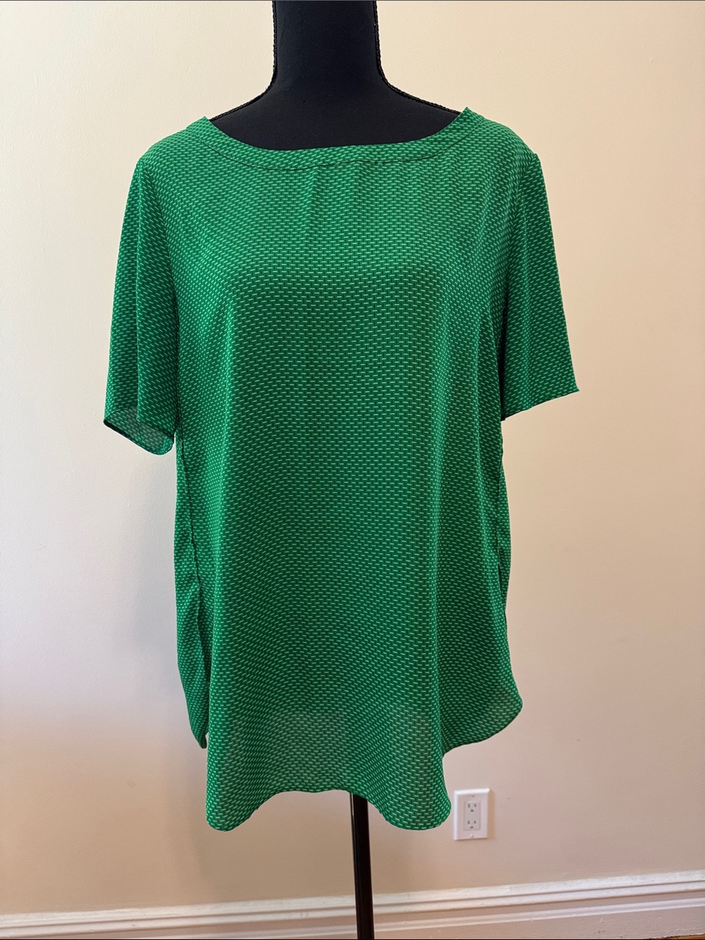 Banana Republic Emerald Green Short Sleeve Boatneck Blouse